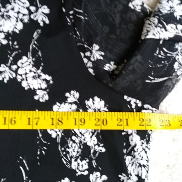 Roz & Ali Floral High Low Tunic Top L Black White - Picture 15 of 16